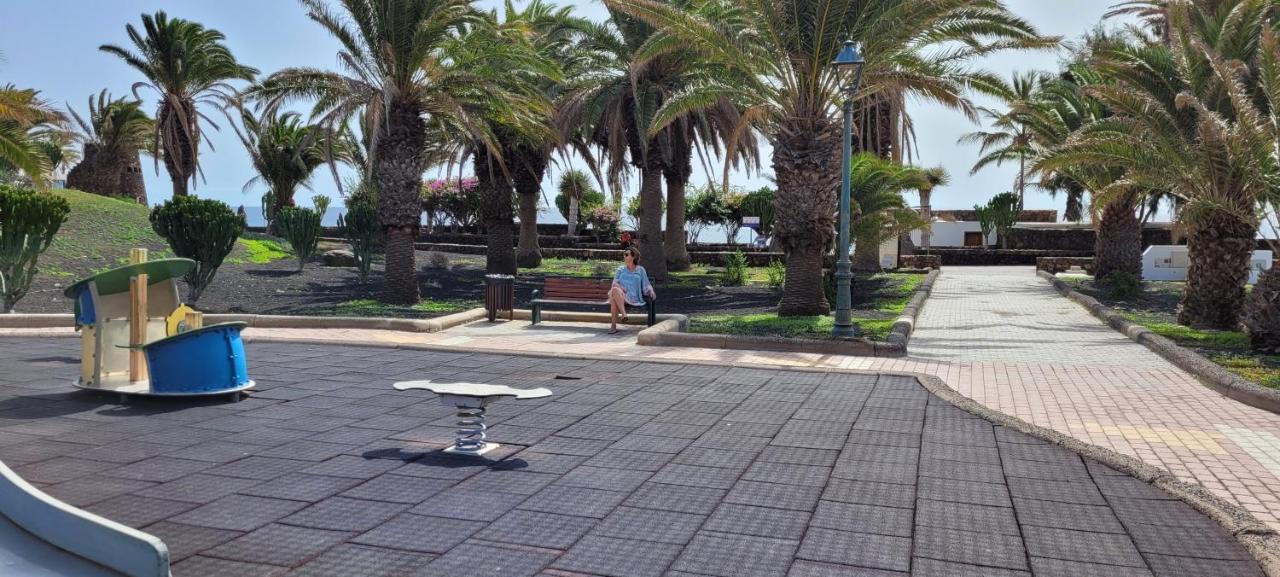 Apartamento Casahost Bastian Boutique I Seaview Costa Teguise Exterior foto